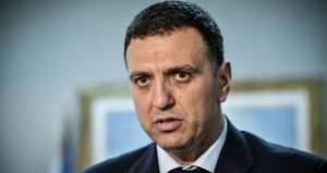 Κικίλιας: Οριζόντια και «χωρίς παραθυράκια» η εφαρμογή του αντικαπνιστικού νόμου