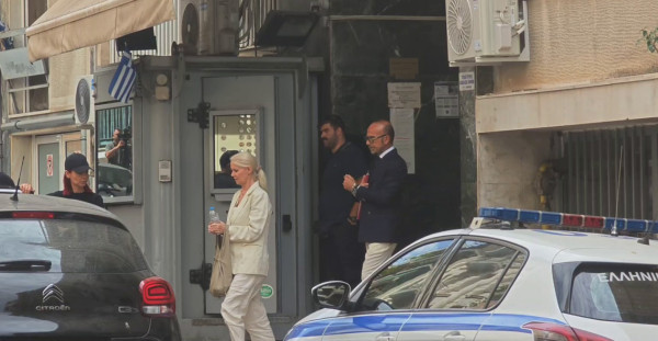 Θάνατος Μαζωνάκη: Οκτάωρη απολογία της γιατρού στον ανακριτή – «Όλα έγιναν νόμιμα»