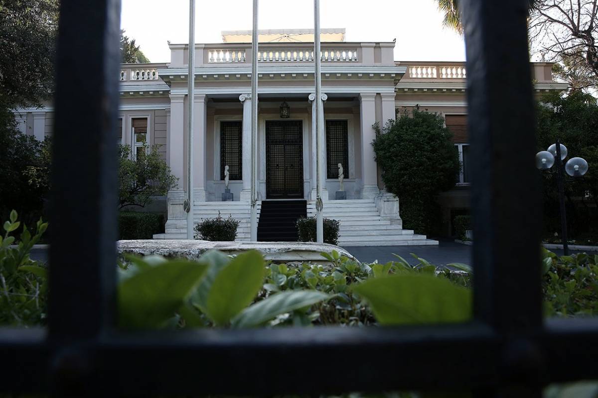 Κυβερνητικές πηγές: Ο κ. Τσίπρας κάνει φθηνή αντιπολίτευση