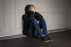 Ηράκλειο: 66χρονος βίαζε και εξέδιδε ανήλικο μέσω διαδικτύου