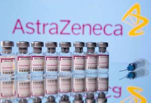 Μετάλλαξη Όμικρον: H AstraZeneca εξετάζει την ανθεκτικότητά της στο εμβόλιο