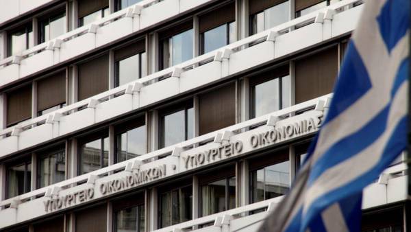 Νέο κύμα μέτρων στήριξης- Τι σχεδιάζει το ΥΠΟΙΚ