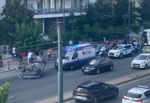 Αναποδογύρισε αυτοκίνητο στη Βασιλίσσης Σοφίας