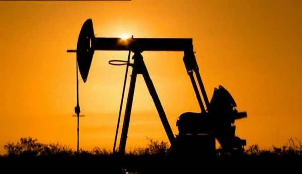Συνεχίζεται η... κατρακύλα του πετρελαίου - Γιατί ο OPEC δεν μειώνει την παραγωγή;