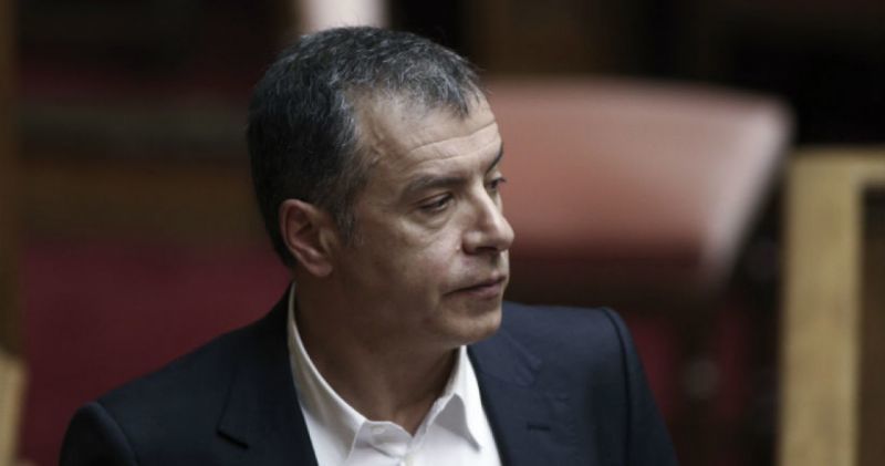Στ.Θεοδωράκης: Στην Ελλάδα κάναμε την χρεωκοπία εμφύλιο