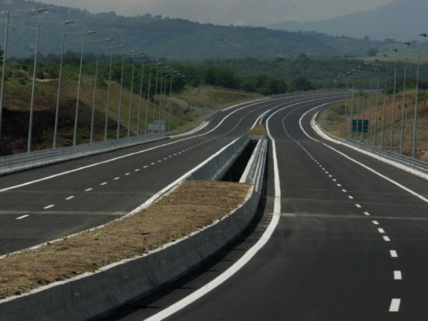Εγνατία Οδός: Εκτεταμένη διαρροή πετρελαίου- Που διενεργούνται εκτροπές
