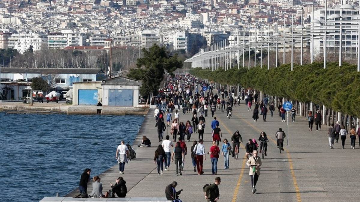 Έρευνα ΕΒΕΘ: 2 στους 3 ανησυχούν για την οικονομική κατάσταση
