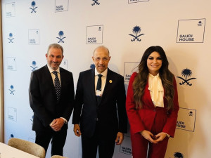 Νταβός: Συναντήσεις Εξάρχου με τους Khalid Al-Falih και Έρικ Τραμπ