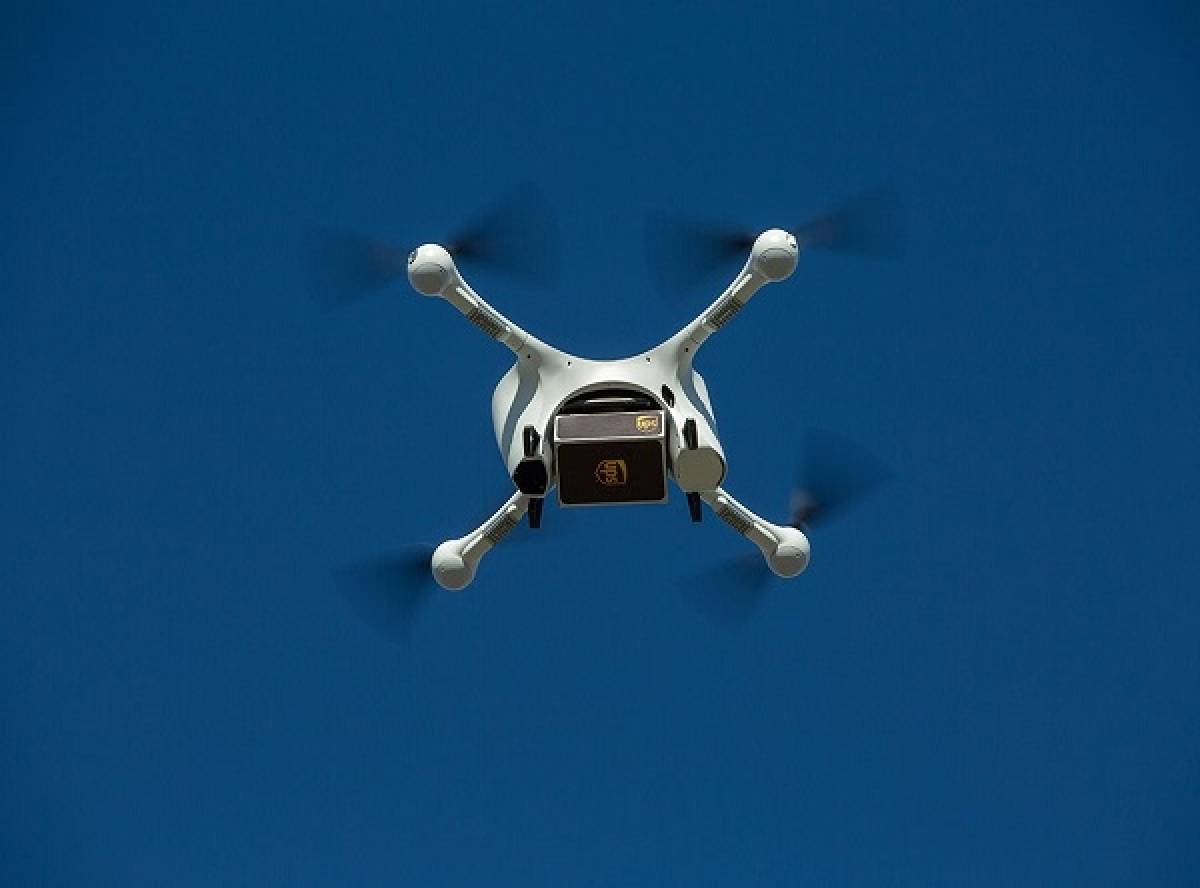 UPS: Θα χρησιμοποιήσει drones για την παράδοση συνταγογραφούμενων