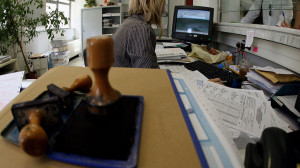 Δημόσιο: Οι νέοι μισθοί για 660.000 υπαλλήλους