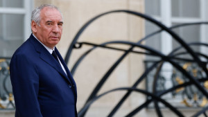 Σκιά ΔΝΤ πάνω από το Παρίσι; Ραγδαίες εξελίξεις ενόψει ψήφου εμπιστοσύνης – Σε δύσκολη θέση ο Μπαϊρού