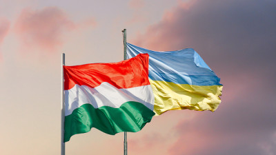 Η Βουδαπέστη μπλόκαρε ευρωπαϊκή στρατιωτική βοήθεια στο Κίεβο