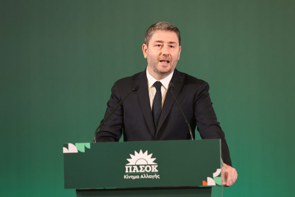 Ο Ανδρουλάκης καταθέτει 7 παρεμβάσεις για την αναγέννηση της μικρομεσαίας επιχείρησης