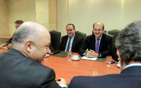 ΕΕΤ &amp; Χατζηδάκης: Αυξήθηκε η ρευστότητα προς τις επιχειρήσεις