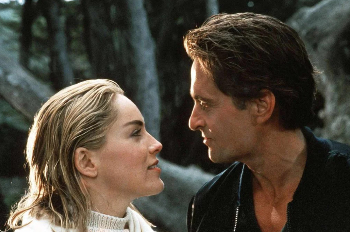 Sharon Stone: Ο Michael Douglas αμείφθηκε παραπάνω για το “Βασικό Ένστικτο”