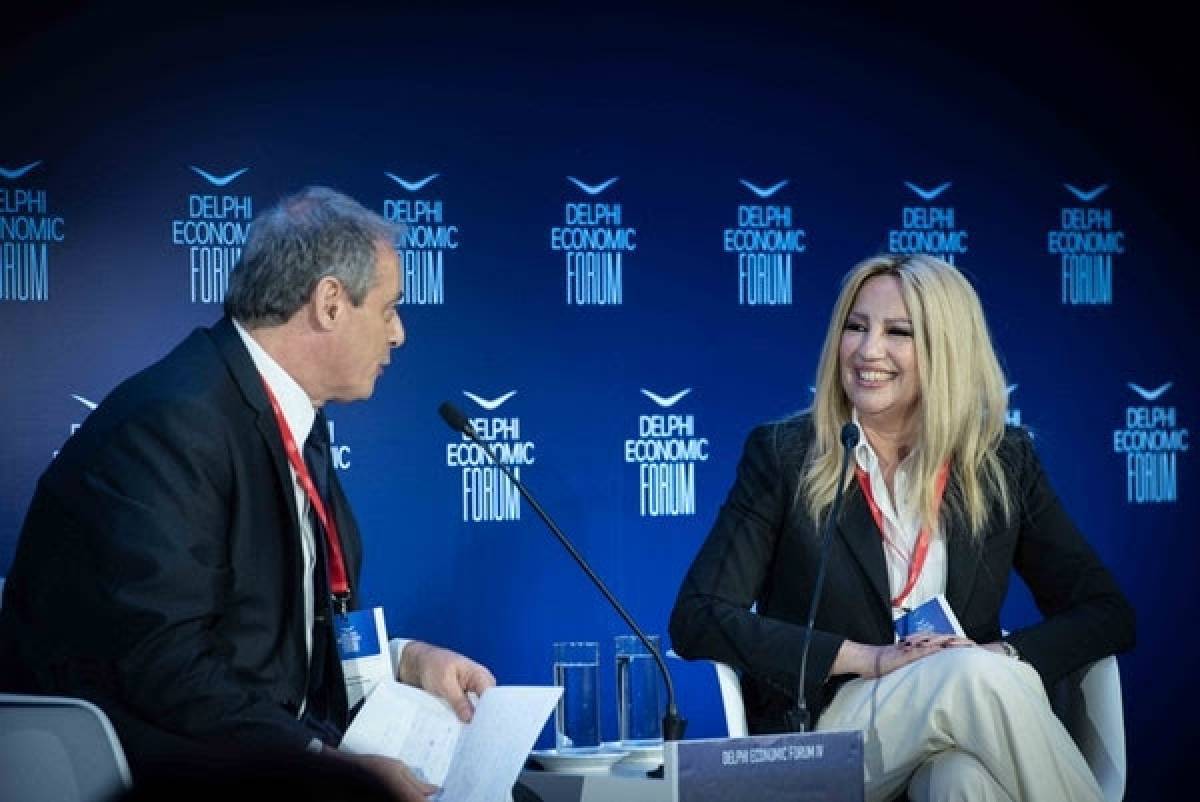 Γεννηματά:Αλίμονο αν η χώρα διχαστεί για τις μικροπολιτικές σκοπιμότητες Τσίπρα-Μητσοτάκη