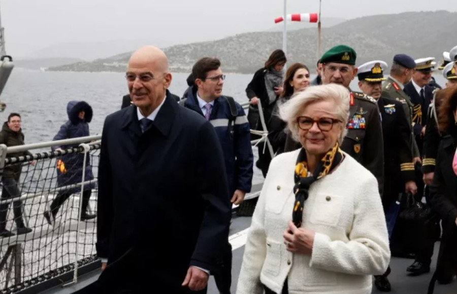 Στη φρεγάτα «Κίμων» η συνάντηση Δένδια – Βοτρέν: Νέα σελίδα στην ναυτική συνεργασία Ελλάδας- Γαλλίας