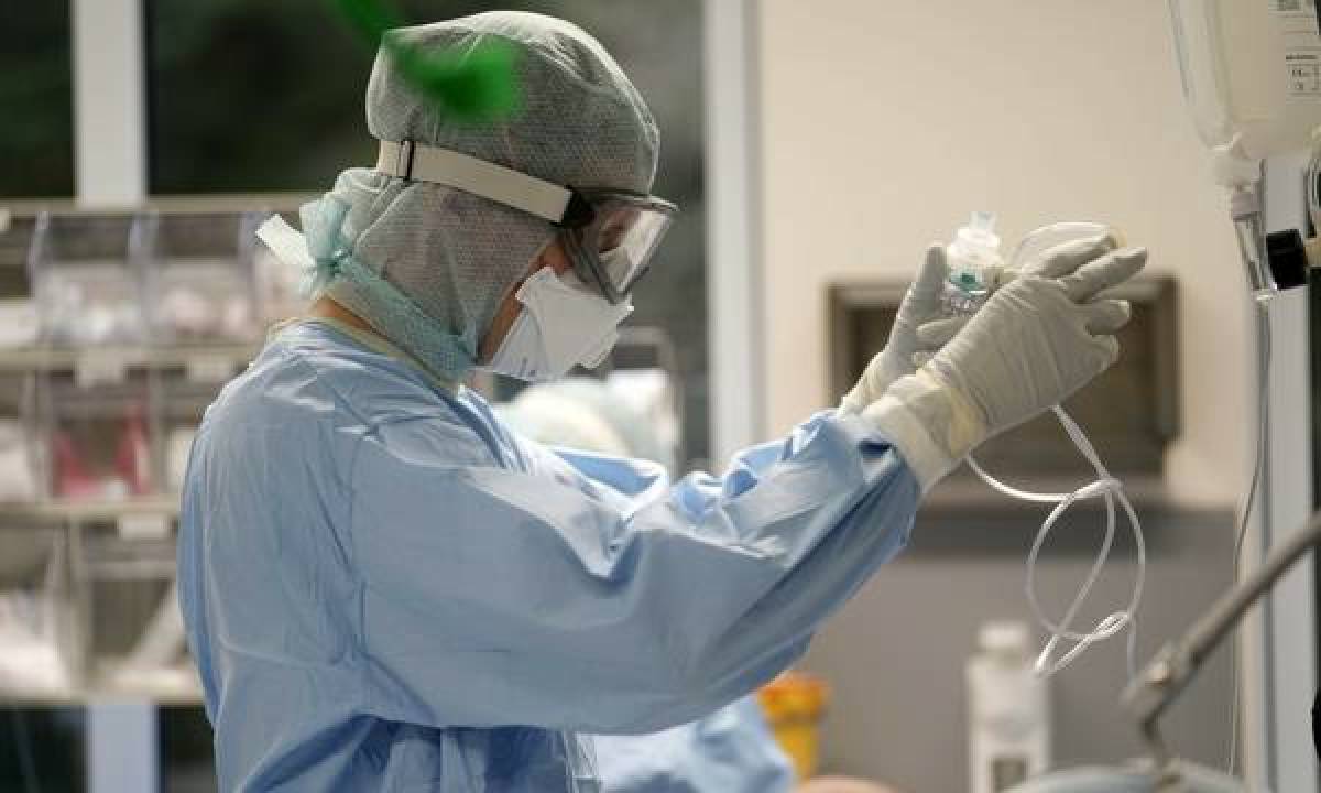 Κορονοϊός-Ελλάδα: 94 θάνατοι και 7.665 νέα κρούσματα- 624 διασωληνωμένοι