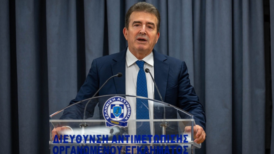 Τι δείχνουν τα στοιχεία που παρουσίασε ο Χρυσοχοΐδης για τη διαφθορά στο Δημόσιο και την Αστυνομία