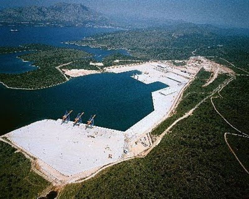 Μας τελείωσε ο Αστακός – το Κατάρ αποσύρει το ενδιαφέρον του…