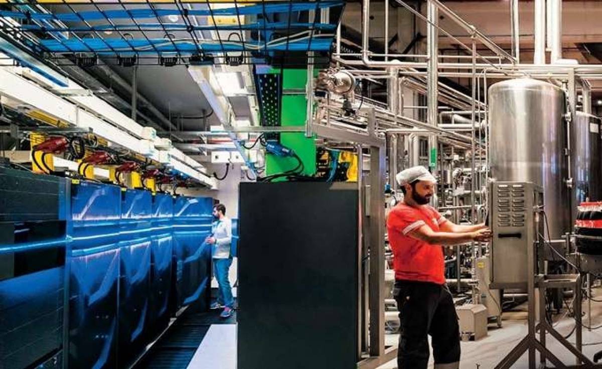 Η Coca-Cola 3E επενδύει 79,9 εκατ. ευρώ σε Έλληνες προμηθευτές