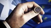 Ο φόβος για grexit παγώνει την αγορά