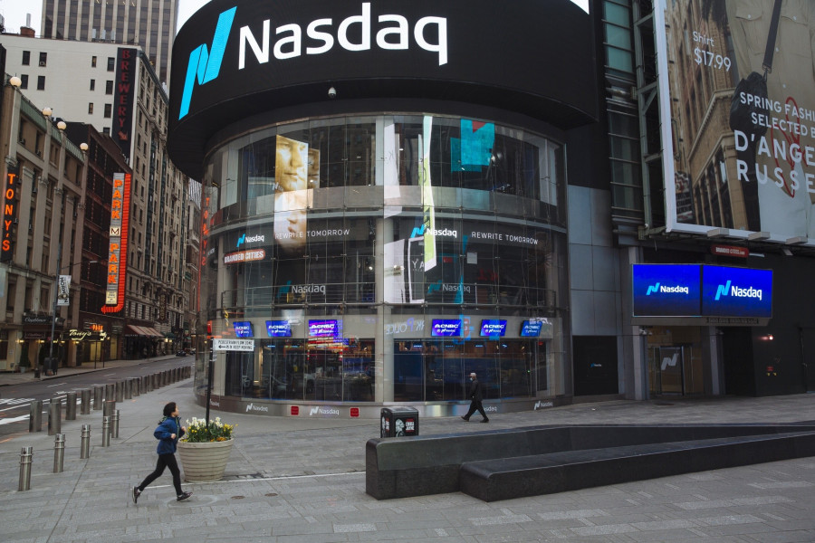 Στα «πράσινα» η Wall Street- «Εκτόξευση» 2,1% για τον Nasdaq