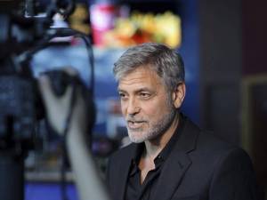 Κλούνεϊ: Πανδημία ο ρατσισμός- Απάντηση με την ψήφο