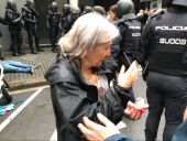 Αστυνομική βία στην Καταλονία: Ξύλο ακόμα και σε ηλικιωμένους-Εκατοντάδες τραυματίες