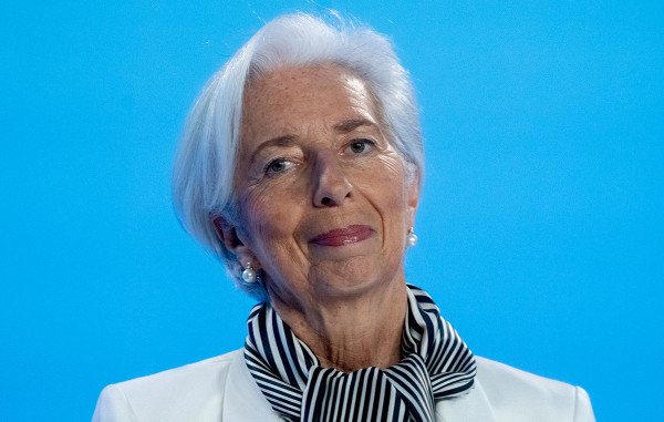 ΕΚΤ: «Ομπρέλα» ρευστότητας με νέα μόνιμα repos έως 50 δισ. ευρώ στις κεντρικές τράπεζες