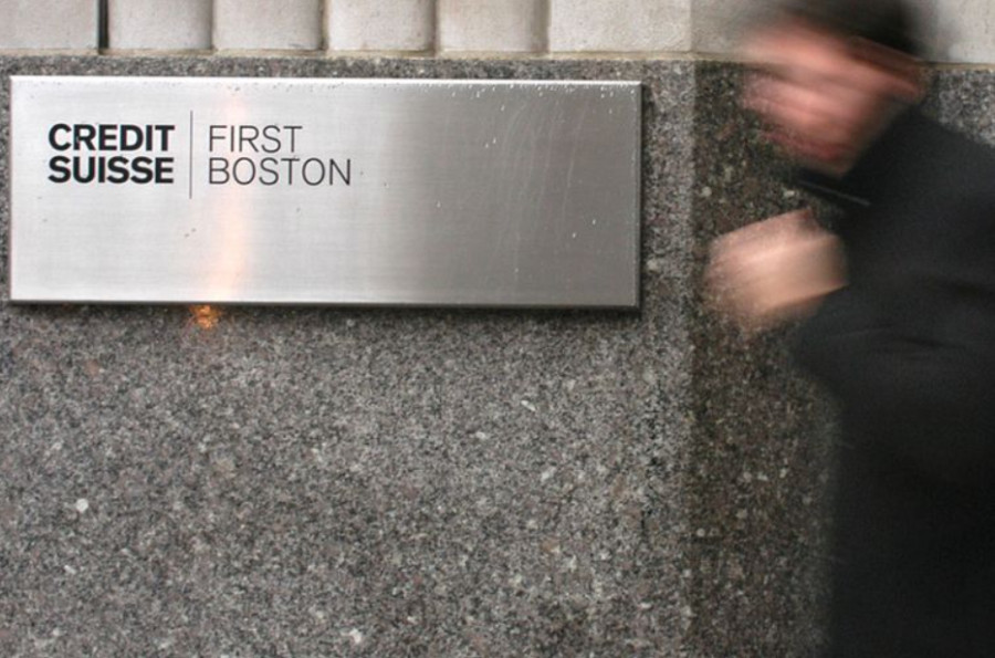 Αμφισβητείται το σχέδιο της Credit Suisse για την First Boston