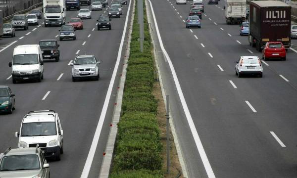 Λαμία:Θανατηφόρο τροχαίο προκάλεσε γυναίκα που οδηγούσε ανάποδα στην Εθνική Οδό