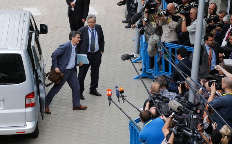 Eurogroup 2015: Σε τεντωμένο σχοινί-Χωρίς προτάσεις η ελληνική αντιπροσωπεία