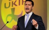 Τραυματίστηκε σοβαρά σε εσωκομματικό καβγά, υποψήφιος αρχηγός του UKIP