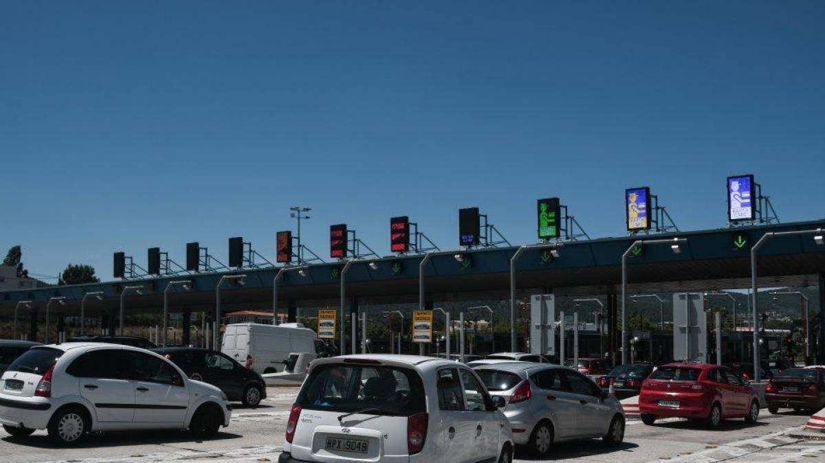 ΥΠΕΣ: Αίτημα στη Δημοτική Αστυνομία για την τήρηση των μέτρων