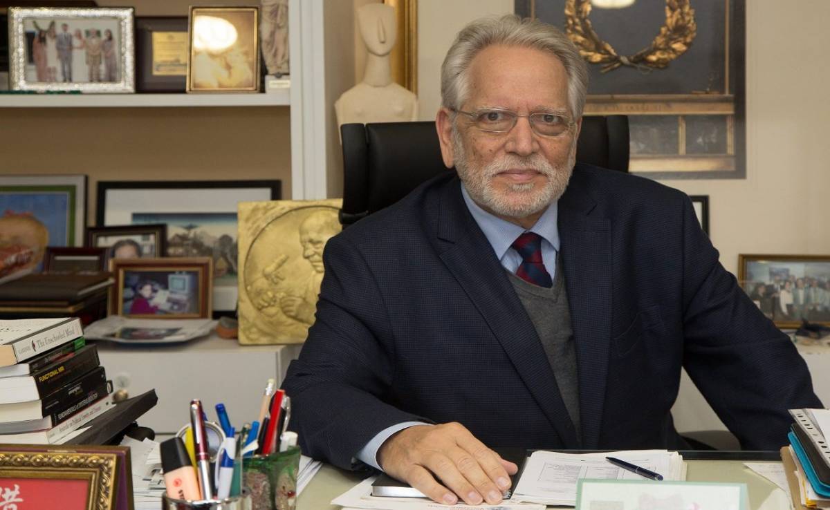 Χρούσος(ΕΚΠΑ): Τις επόμενες μέρες η έγκριση για εμβολιασμό στους 15-17