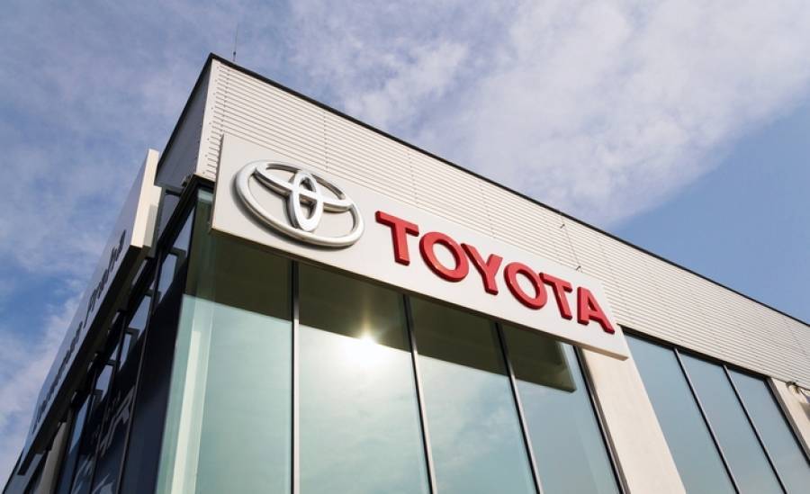 «Βουτιά» 74% στην καθαρή κερδοφορία της Toyota