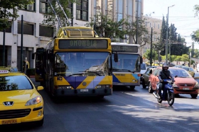 Αλλαγές στα δρομολόγια λεωφορείων και τρόλεϊ την Κυριακή