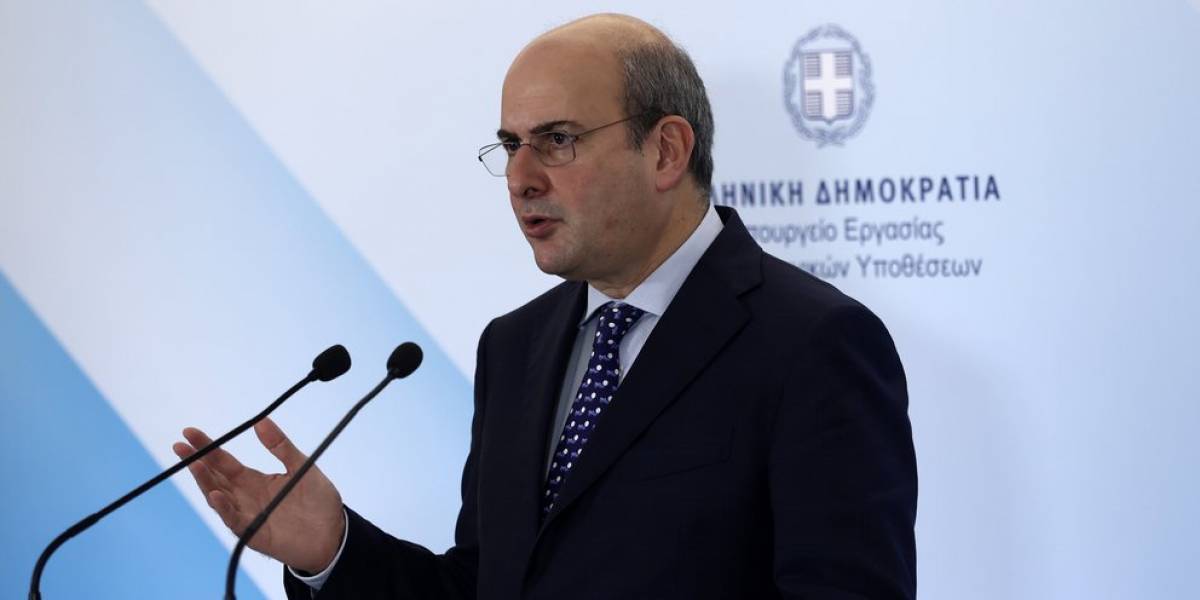 Χατζηδάκης: Η κυβέρνηση θα τροποποιεί τα μέτρα στήριξης όταν χρειάζεται