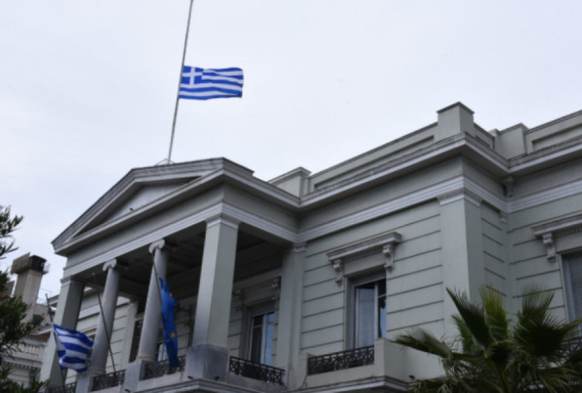 Απάντηση Αθήνας σε Λαβρόφ: Η Ελλάδα δεν μπορούσε να μην στηρίξει την αμυνόμενη Ουκρανία