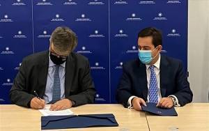 Υπογράφηκε η σύμβαση με τη ΜΕΤΚΑ για τις κλειστές δομές