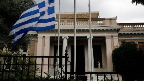 ΝΔ προς Τσίπρα: Το 1/3 του ΣΥΡΙΖΑ προτίμησε τις παραλίες