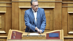 Φάμελλος: Ο Μητσοτάκης το «έβαλε στα πόδια» μετά τη δήλωση διαφοροποίησης Δένδια