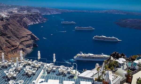 Καμπανάκι για την «υπερφόρτωση» δημοφιλών τουριστικών προορισμών
