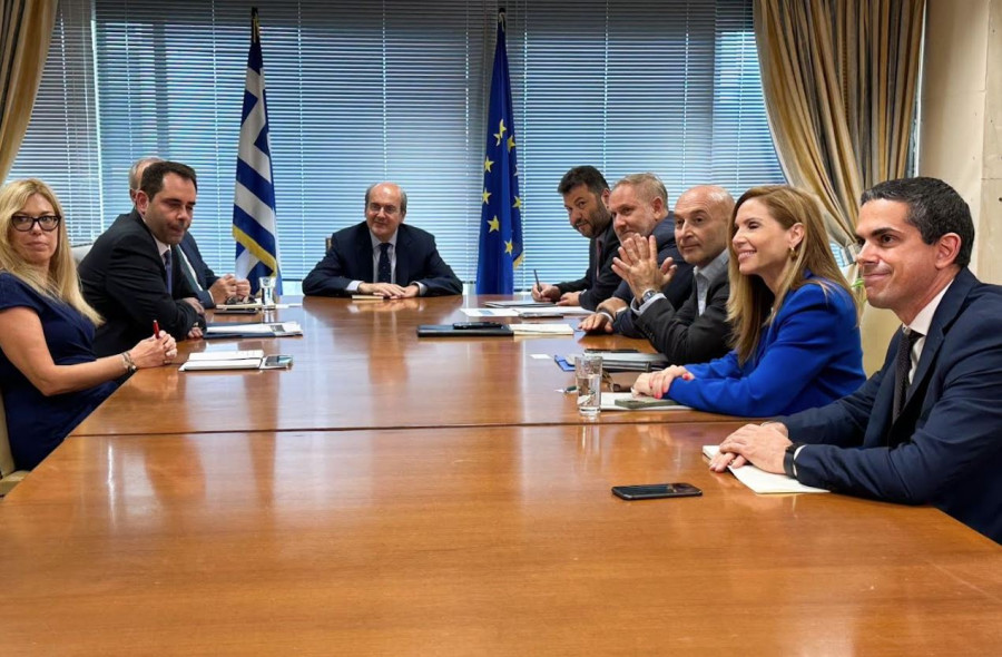 Νομοθετική ρύθμιση για πλαίσιο κανόνων και υποχρεώσεων για τους servicers
