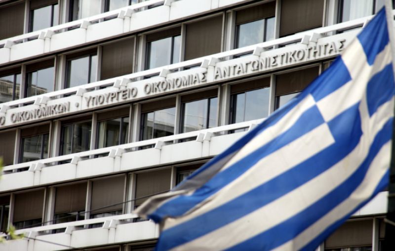 «Εκτοξεύτηκαν» οι εισπράξεις από φόρους- 2,3 δισ. περισσότερα στο 10μηνο!
