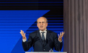 Χατζηδάκης: Ενισχύσεις €600 εκατ. για τους αγρότες της Θεσσαλίας