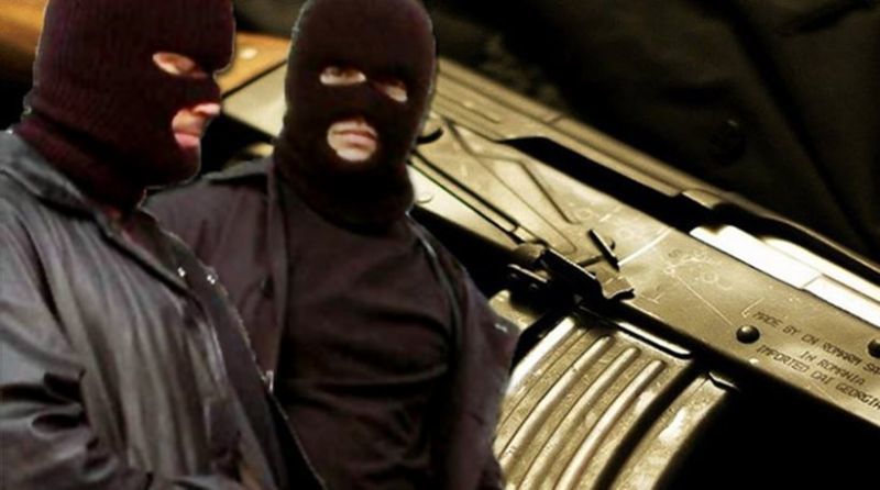 Έκτακτο: Ληστεία με καλάσνικοφ στην Κηφισιά!