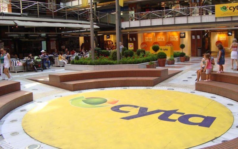 Προβάδισμα Vodafone στη μάχη για τη Cyta
