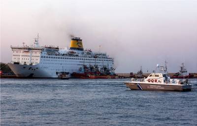 Πλοίο «Ελ.Βενιζέλος»: Εν αναμονή των αποτελεσμάτων των ελέγχων του ΕΟΔΥ